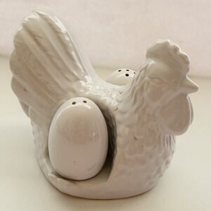 Chicken with Egg Salt and Pepper Shaker Set Farmhouse Cottage Napkin Holder